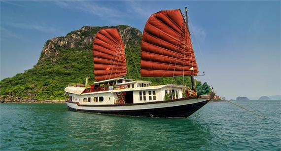 Du thuyền Princess Junk Hạ Long 